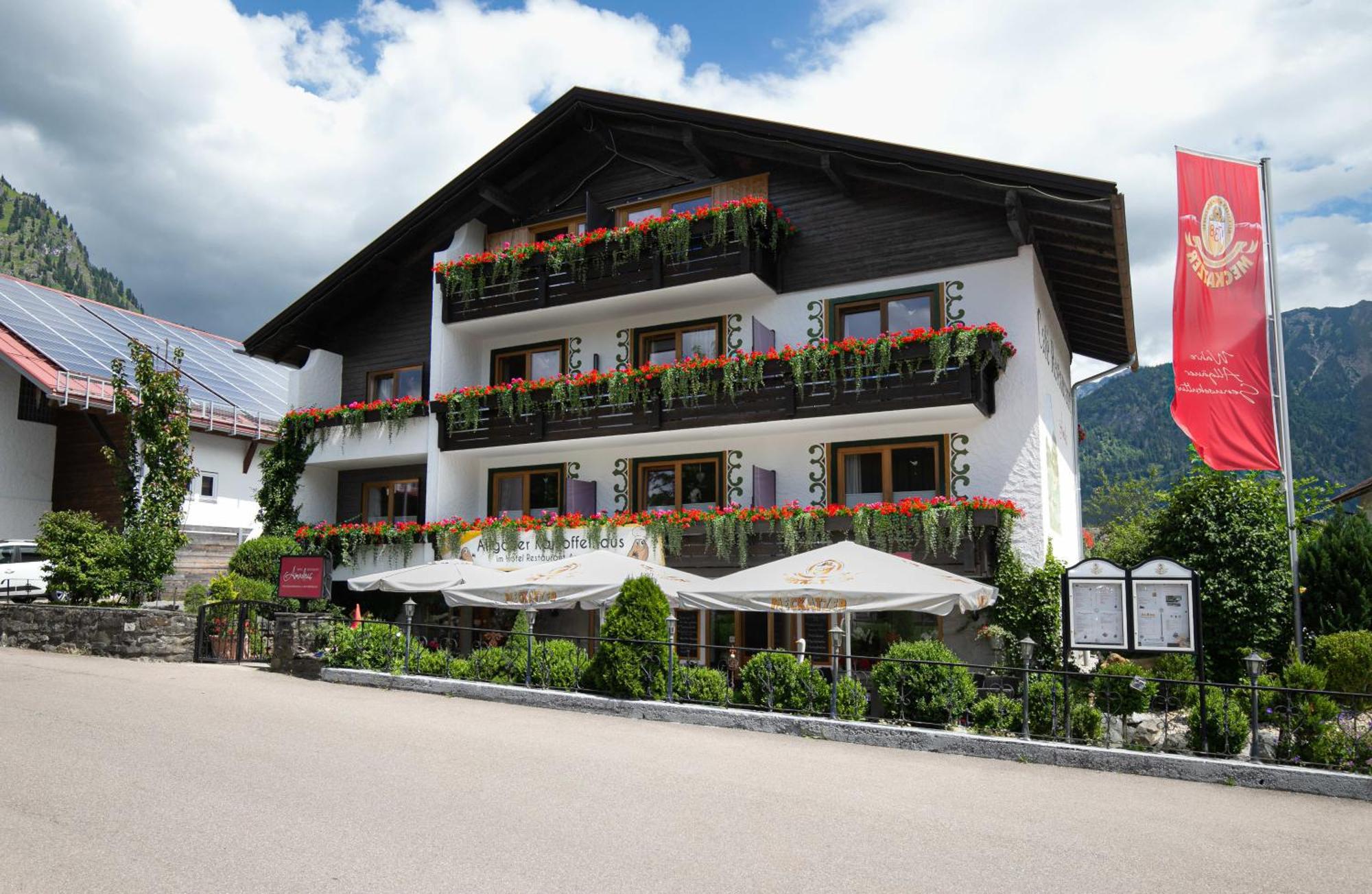 Hotel Restaurant Amadeus Bad Hindelang Exterior foto