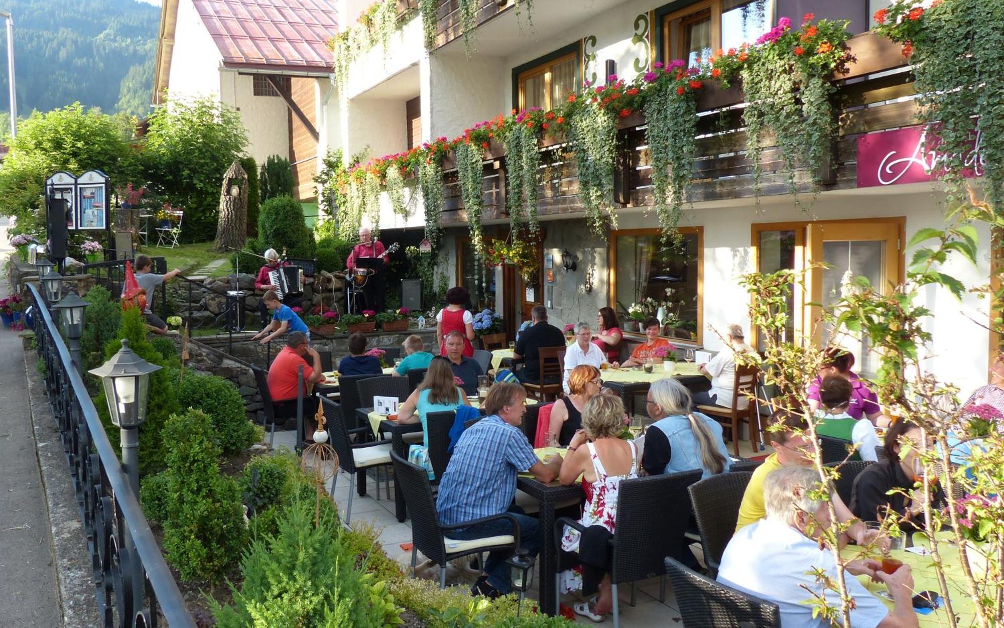 Hotel Restaurant Amadeus Bad Hindelang Exterior foto